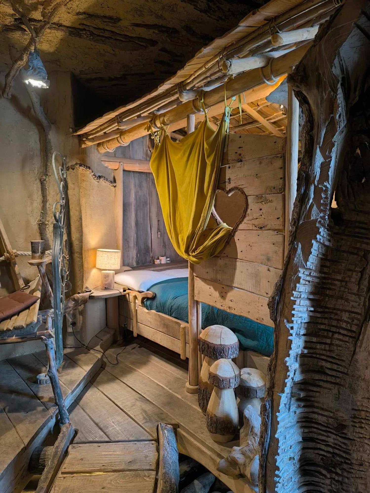 Hotel La Balade Des Gnomes Durbuy Esterno foto