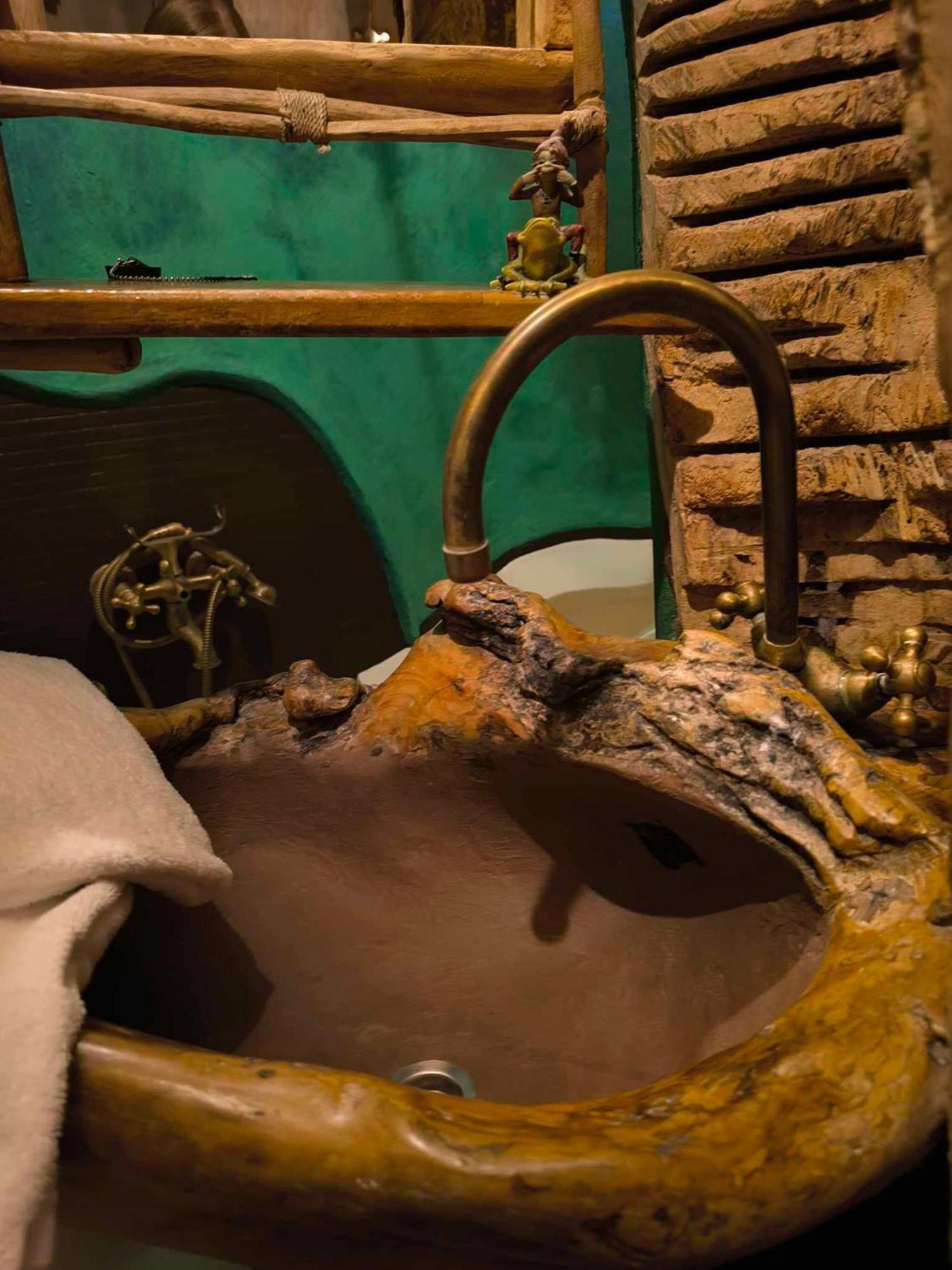 Hotel La Balade Des Gnomes Durbuy Esterno foto